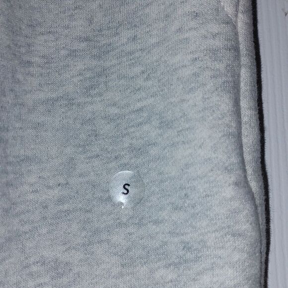 American Eagle light gray boyfriend jogger  highest rise  Sz S NWT - Picture 4 of 8